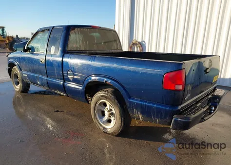 2000 Chevrolet S-10 Ls from USA, damaged, VIN 1GCCS1948Y8138191